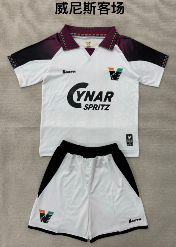 Adults kits 25/26 Venice away