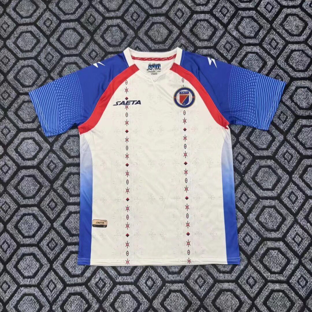 Fan version 26/27 Haiti away white