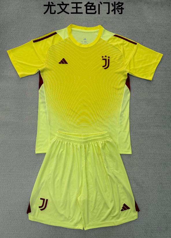 kids Kits 25/26 Juventus goalkeeper