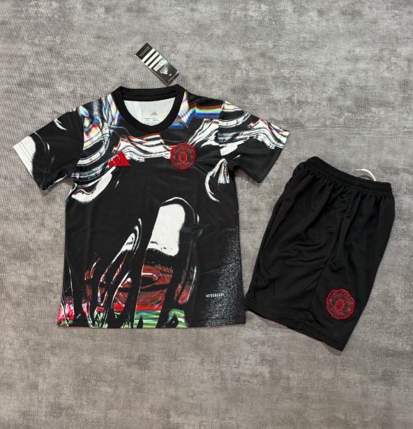 kids Kits 26/27 Manchester United training kit black and white