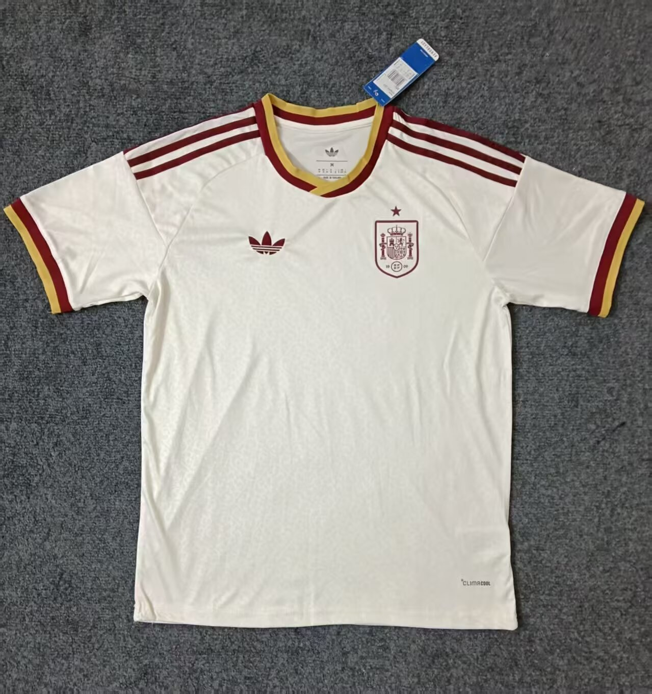 Fan version 2026 Spain away