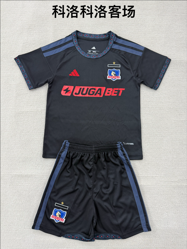 Adults kits 26/27 Colo Colo away