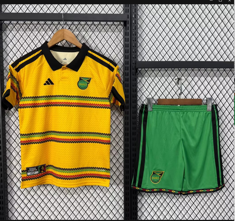 Adults kits 26/27 Jamaican home 