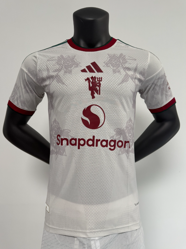 Player Version 26/27 Manchester United training jersey