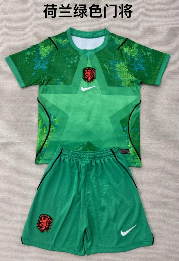 Adults kits 26/27 Netherlands Green Goalkeeper