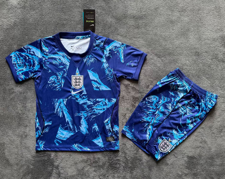 Adults kits 26/27 England Goalkeeper