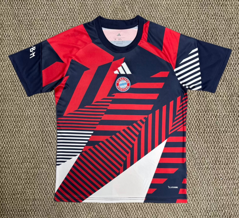 Fan version 26/27 Bayern pre match training uniform