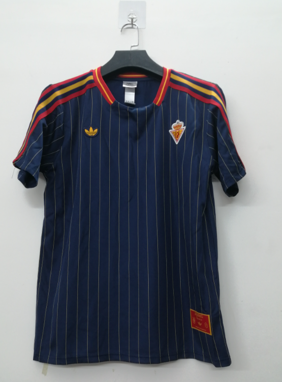 Player Version 26 Spanish retro and casual styles in blue