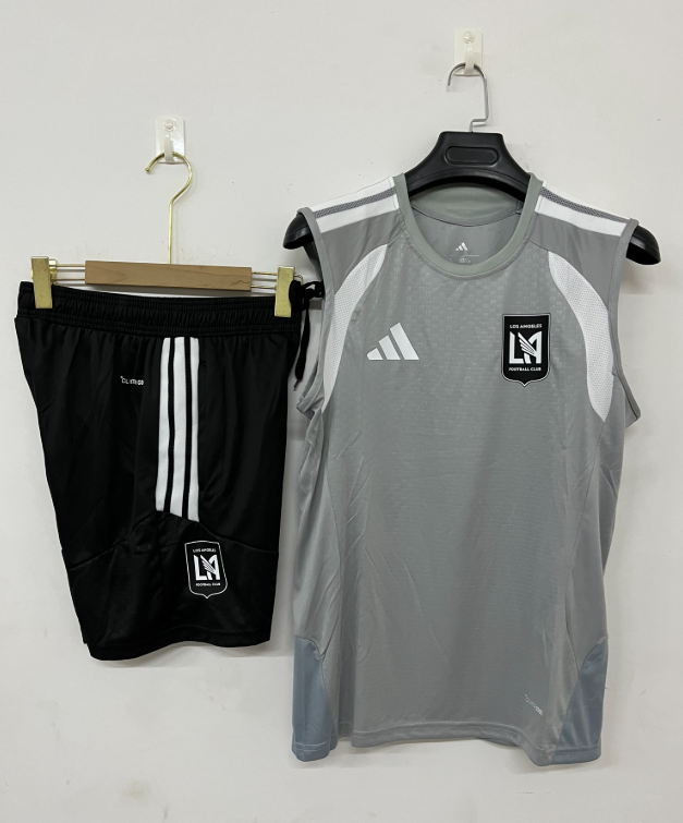 26/27 Vest Los Angeles gray suit
