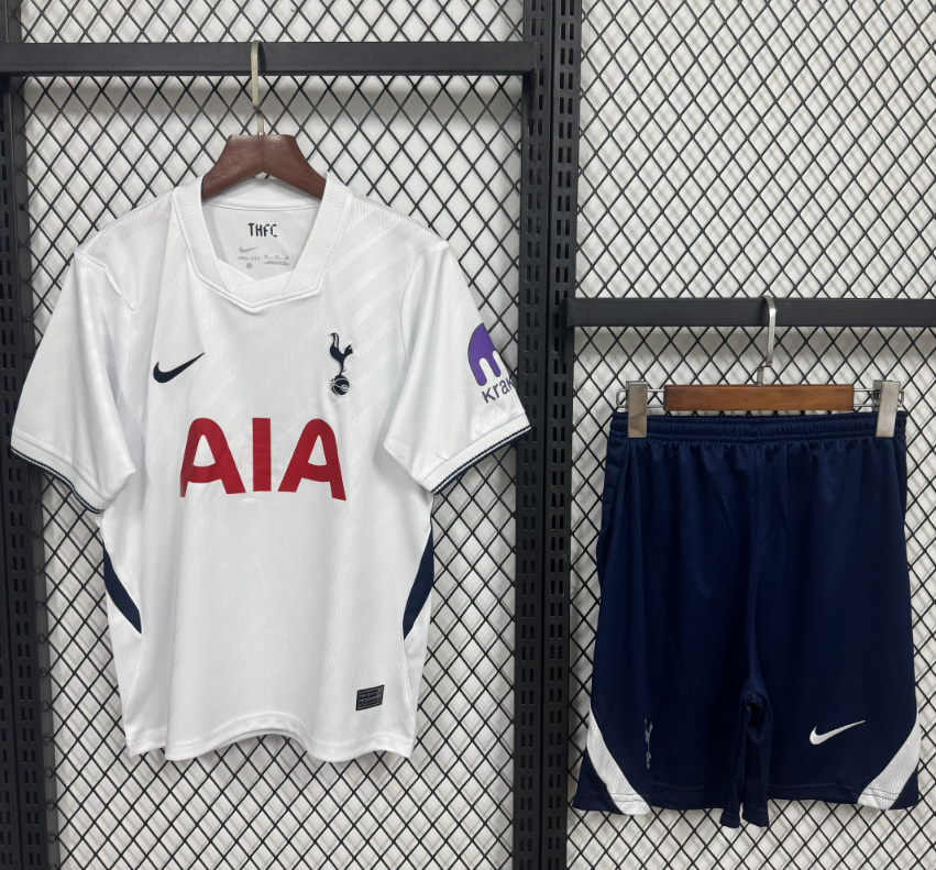  Adults kits 26/27 Tottenham home