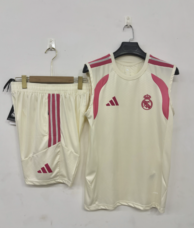 26/27 Vest Real Madrid beige suit
