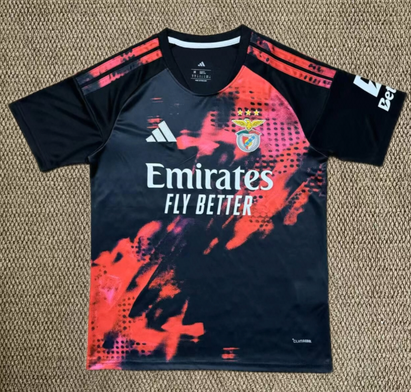 Fans Version 26/27 Benfica second away