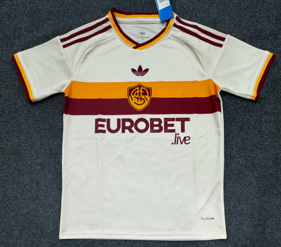 Fan version 26/27 Roma away